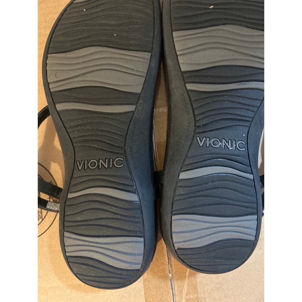 Vionic Black Silver Sandals women’s size 8 like new!! - Picture 3 of 3